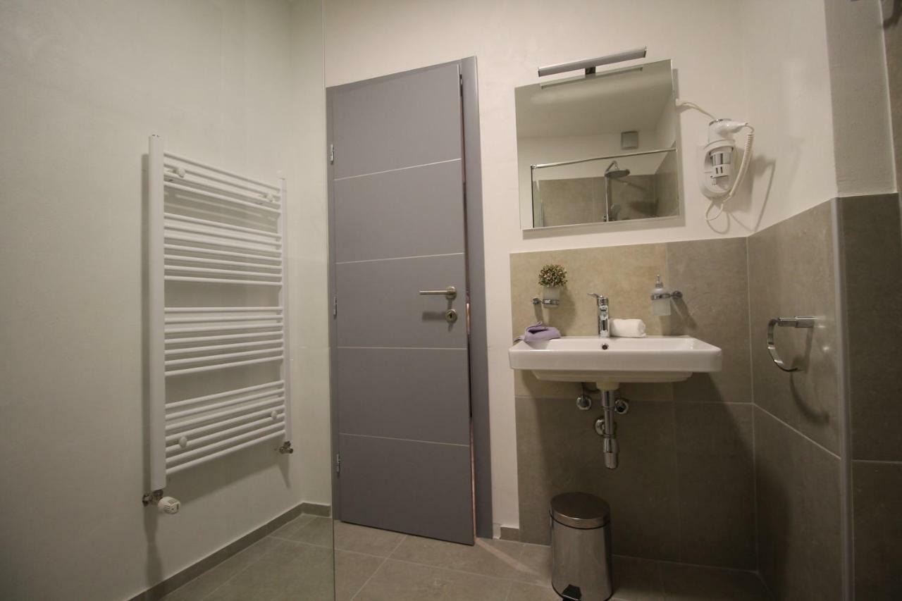 Sette Stanze Hotel โปเรช ภายนอก รูปภาพ