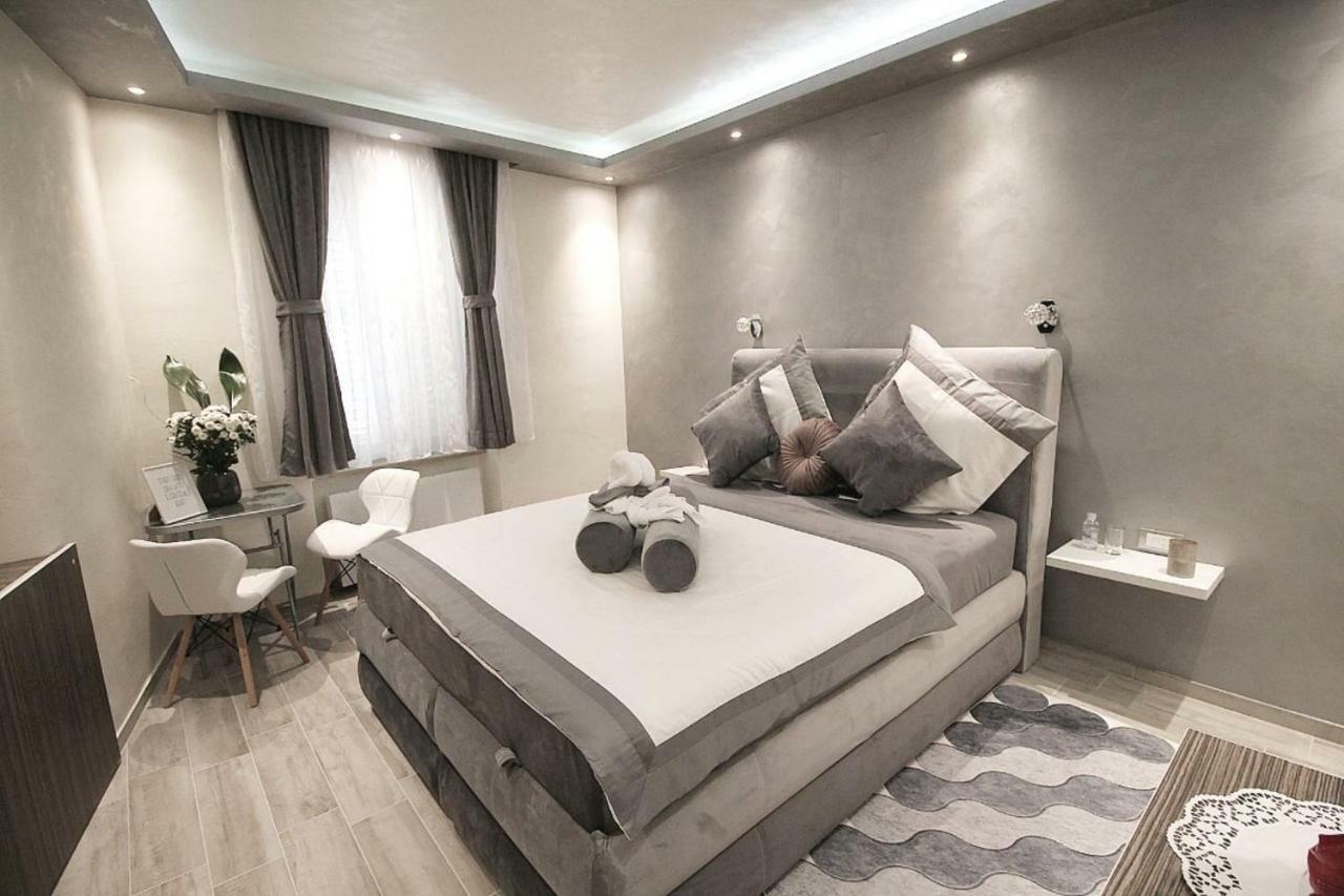 Sette Stanze Hotel โปเรช ภายนอก รูปภาพ